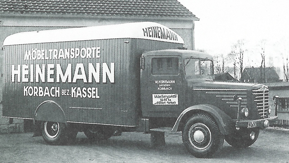1954 - Erster Möbelwagen