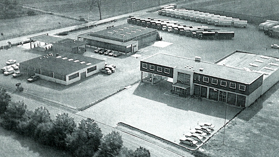1971 - Verwaltungsgebäude
